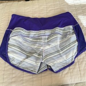 Lululemon 4” shorts